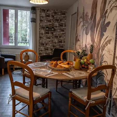 Dom wakacyjny Givernel